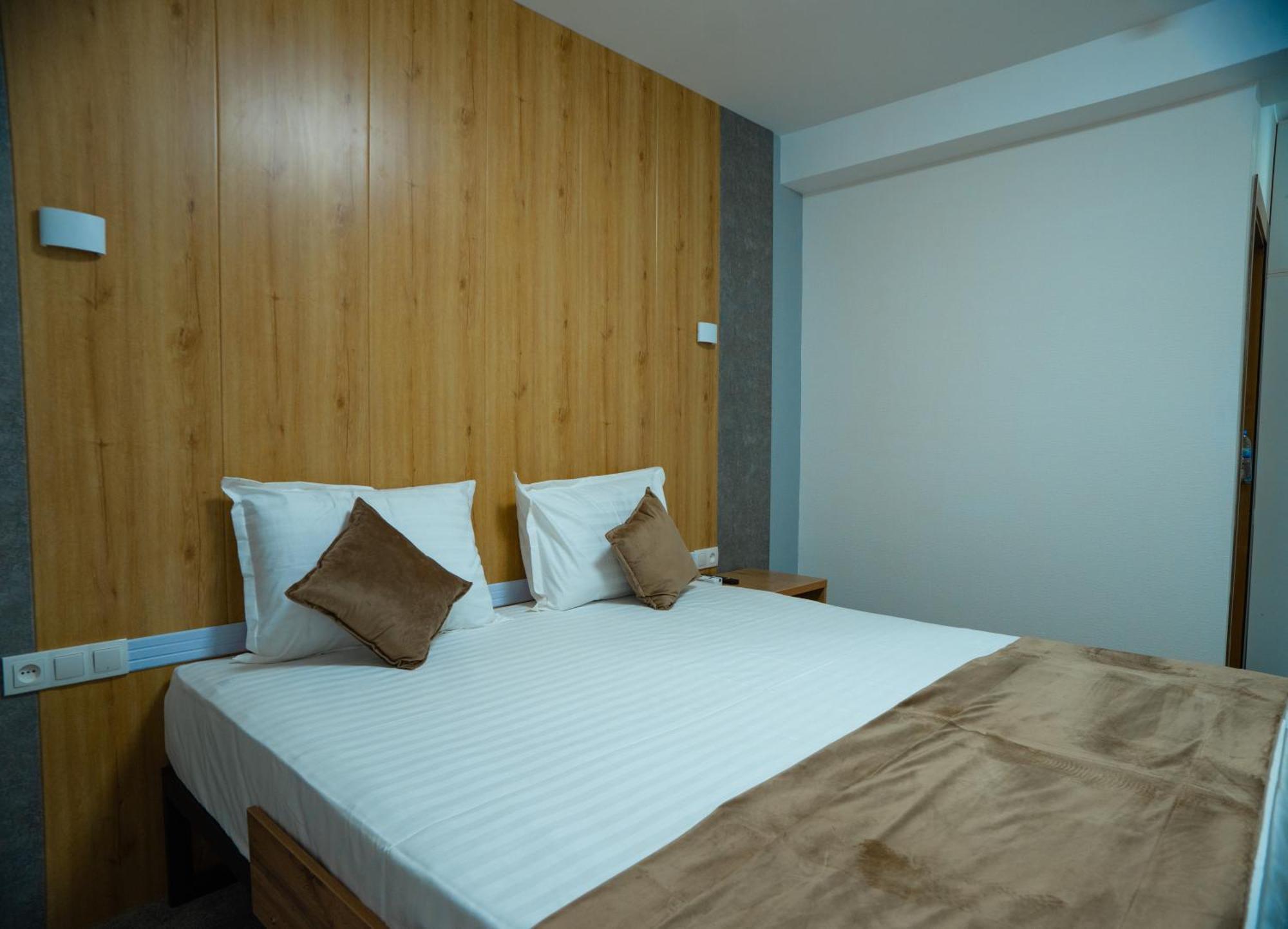 Art Plaza Hotel Tashkent Luaran gambar