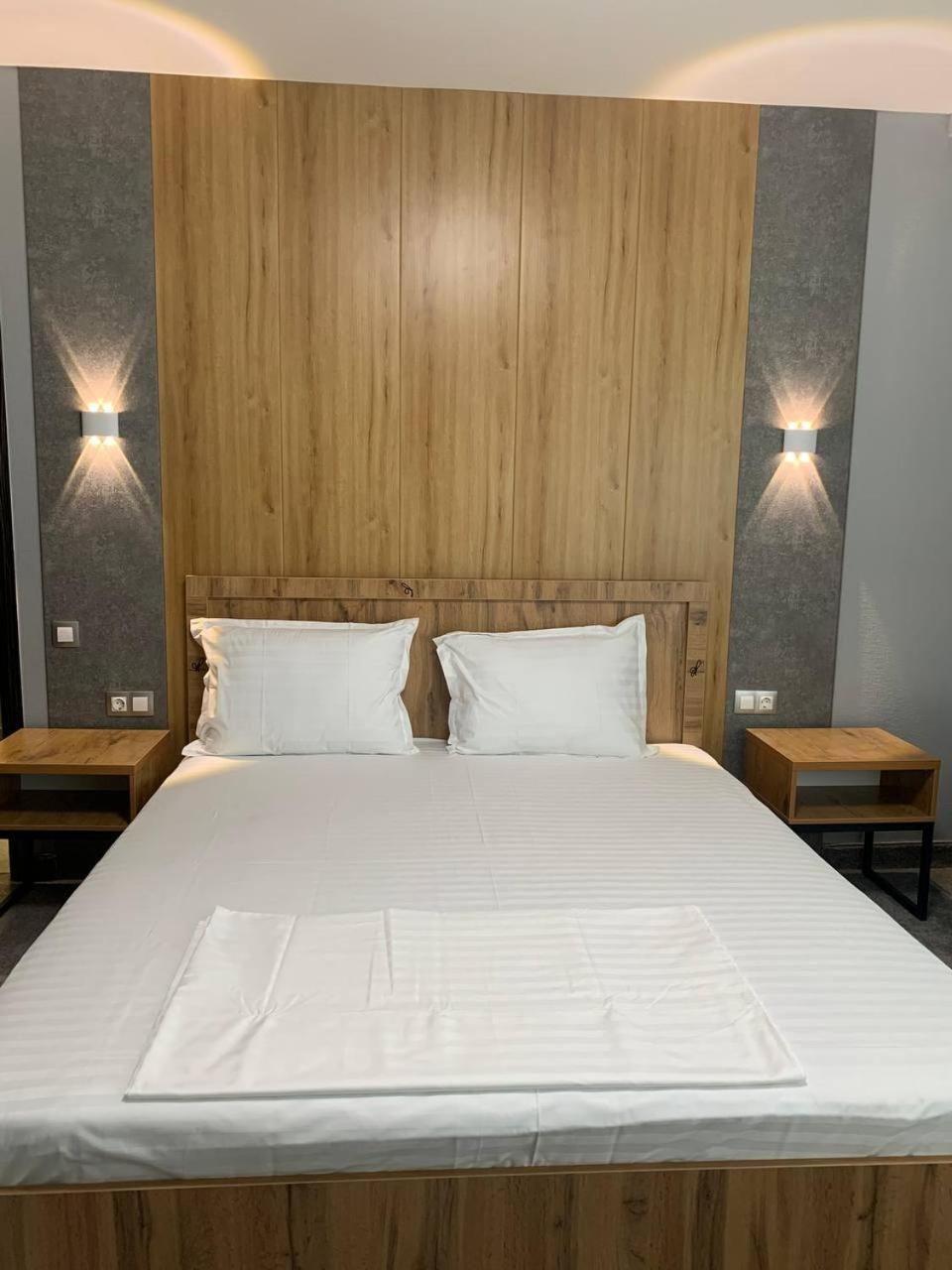 Art Plaza Hotel Tashkent Luaran gambar